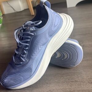 APL Women's Streamline Sneaker